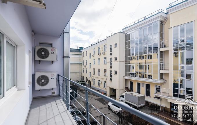 в Последнем переулке, 22, площадь 742 м