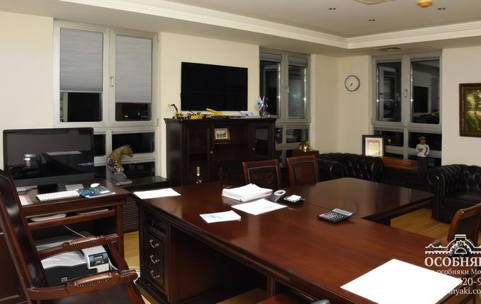 в 1-м Голутвинском переулке, 1, площадь 3254 м