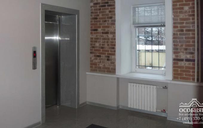 на Большой Почтовой улице, 39, площадь 952 м