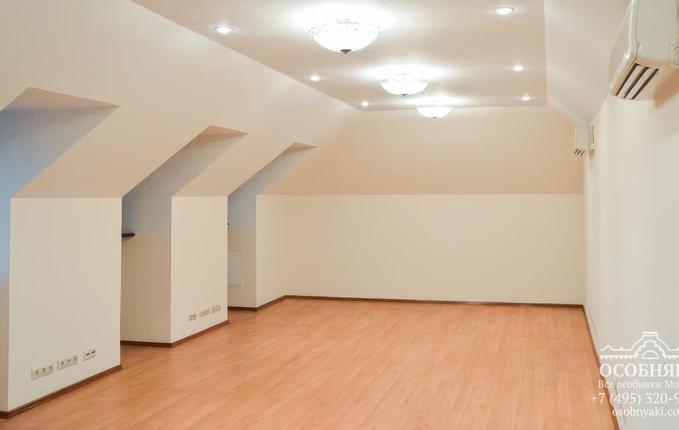 на улице Сергия Радонежского, 13, площадь 1302 м