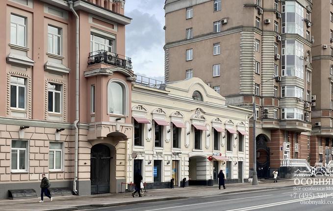 на Долгоруковской улице, 32, площадь 967 м