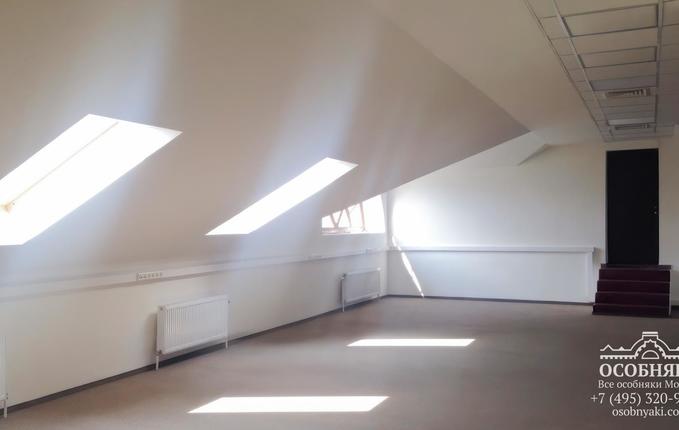 во 2-м Казачьем переулке, 11, площадь 5058 м