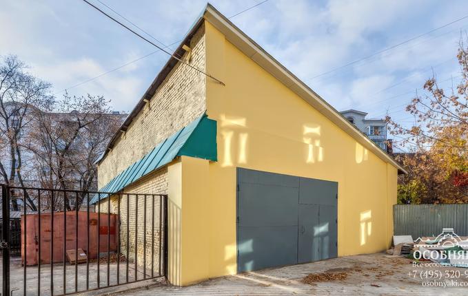 в Большом Могильцевском переулке, 7, площадь 900 м