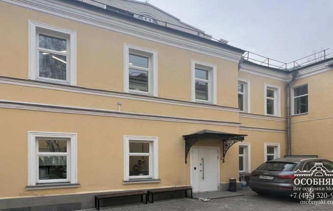 в Калашном, 12, площадь 580 м