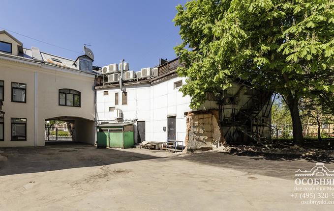 на Петровке, 34с1, площадь 591 м