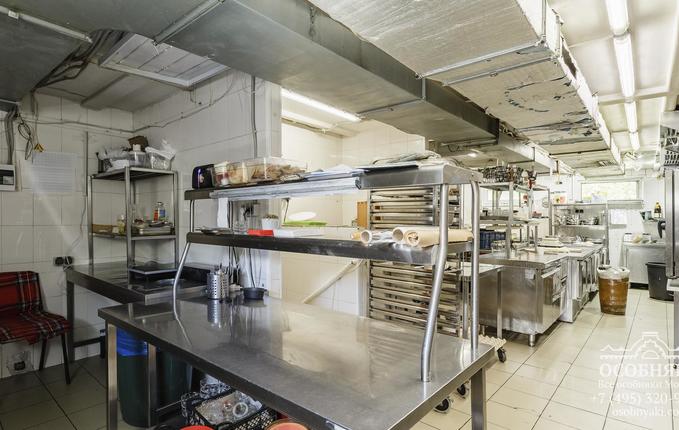 на Петровке, 34с1, площадь 591 м