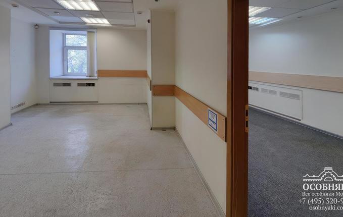 в Лубянском проезде, 21, площадь 720 м