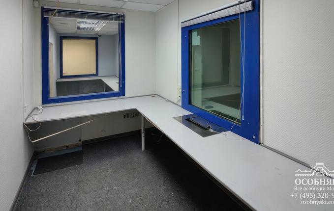 в Лубянском проезде, 21, площадь 720 м