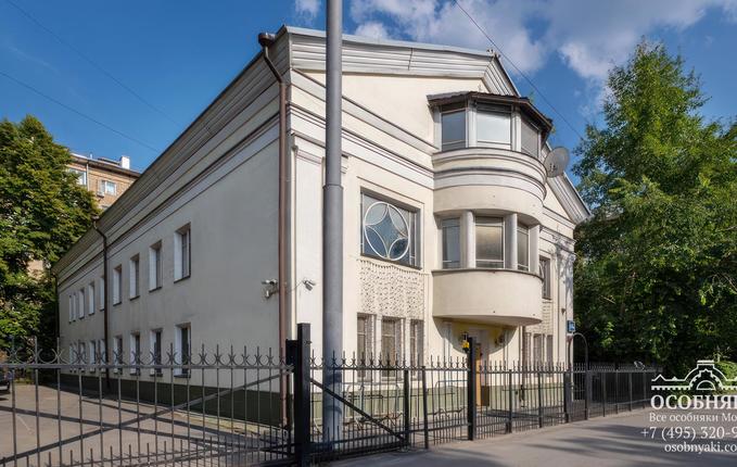 на Вятской улице, 64, площадь 811 м