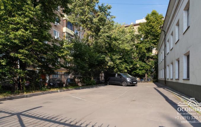 на Вятской улице, 64, площадь 811 м