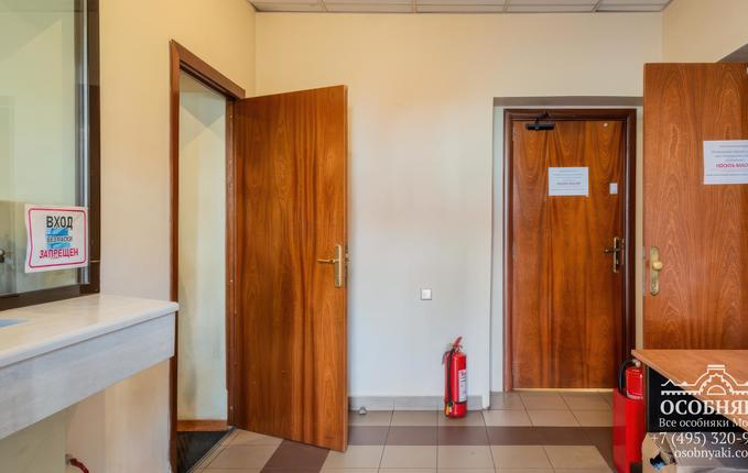 на Вятской улице, 64, площадь 811 м