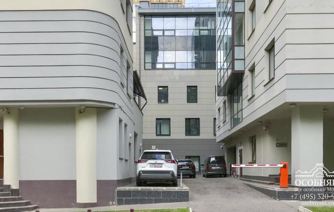 на улице Образцова, 4А, площадь 1556 м