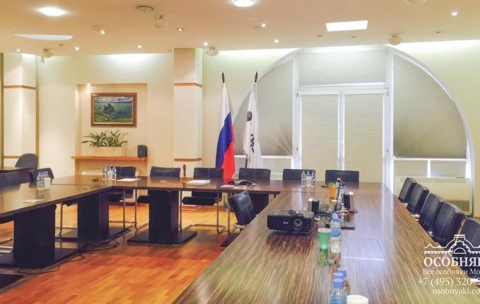 на улице Образцова, 4А, площадь 1556 м