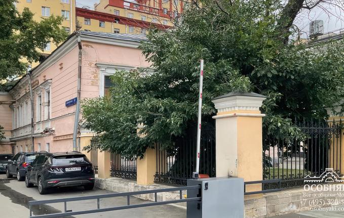 на Садовнической улице, 41с1, площадь 900 м