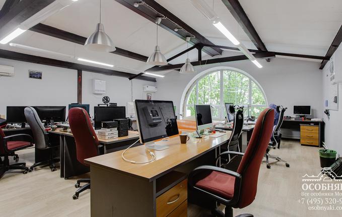 на Ейской улице, 4, площадь 226 м