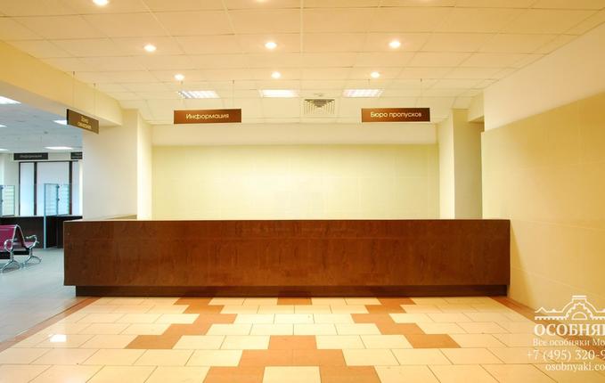 в Графском переулке, 12А, площадь 2607 м