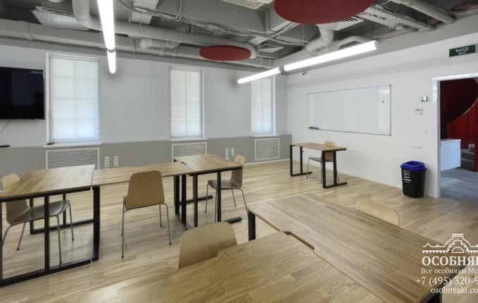 в Олсуфьевском переулке, 8С1, площадь 1602 м