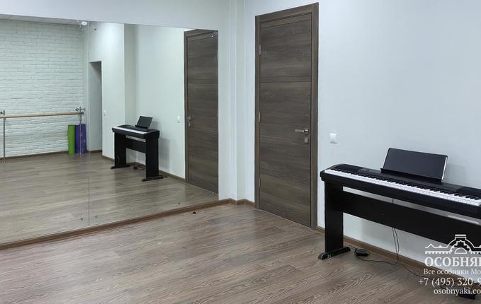 в Большом Патриаршем переулке, 8, площадь 337 м