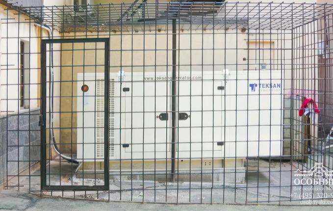 в Аптекарском переулке, 11, площадь 1499 м