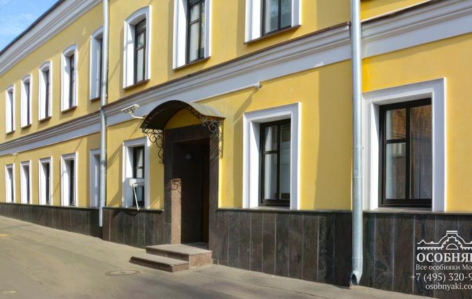 в Вознесенском переулке, 20, площадь 747 м