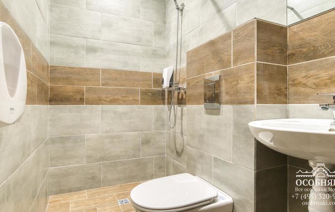 на Озерковской набережной, 8, площадь 550 м