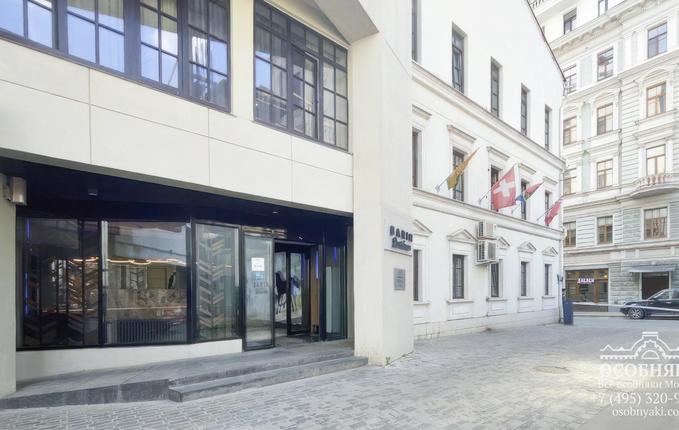 в Милютинском переулке, 2, площадь 1731 м