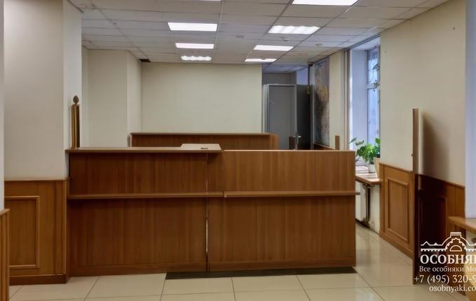 в 5-м Монетчиковском переулке, 20, площадь 374 м