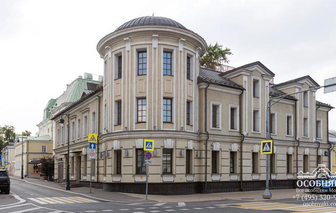 на Большой Ордынке, 48, площадь 1530 м