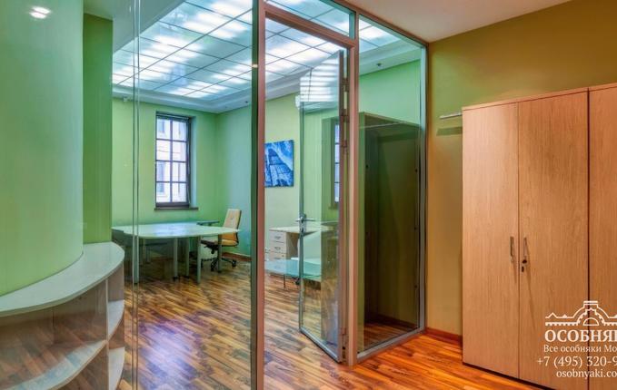 на Большой Ордынке, 48, площадь 1530 м