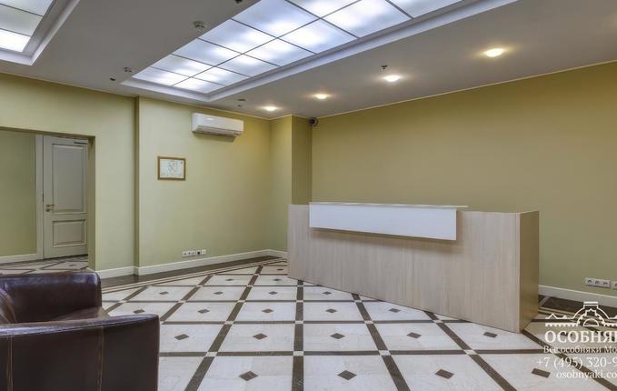 на Большой Ордынке, 48, площадь 1530 м