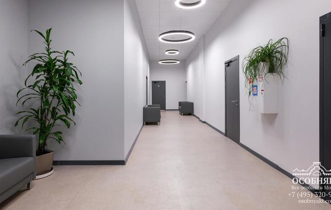 на проспекте Мира, 105, площадь 20476 м