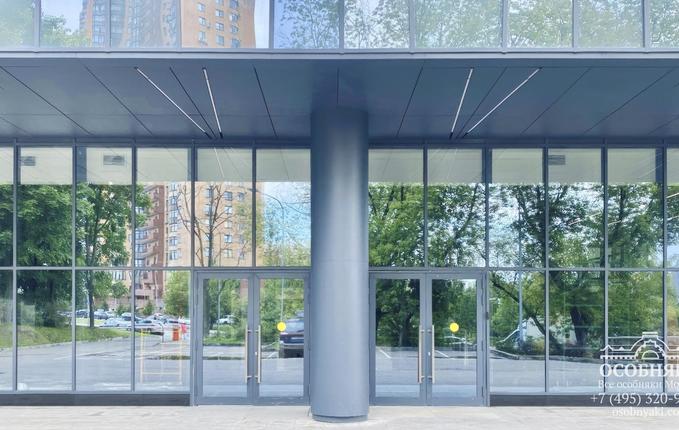 на Нежинской улице, 13А, площадь 2456 м