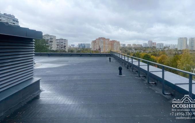 на Нежинской улице, 13А, площадь 2456 м