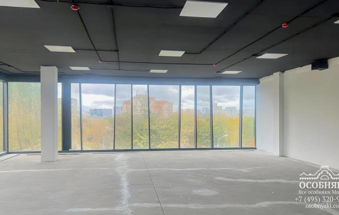 на Нежинской улице, 13А, площадь 2456 м