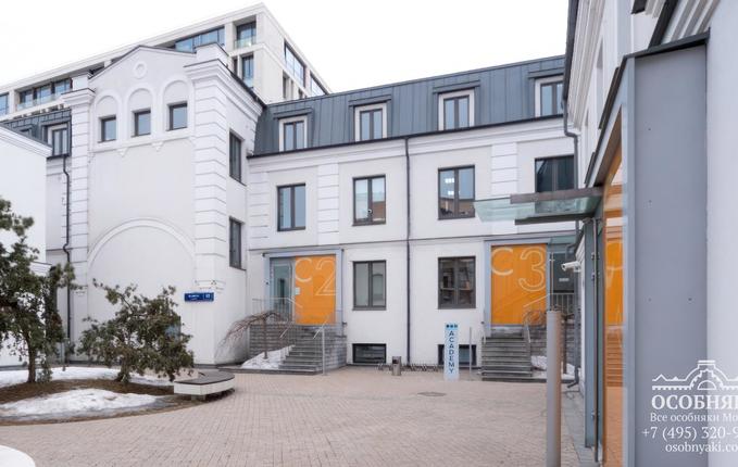 на улице Палиха, 10, площадь 2892 м