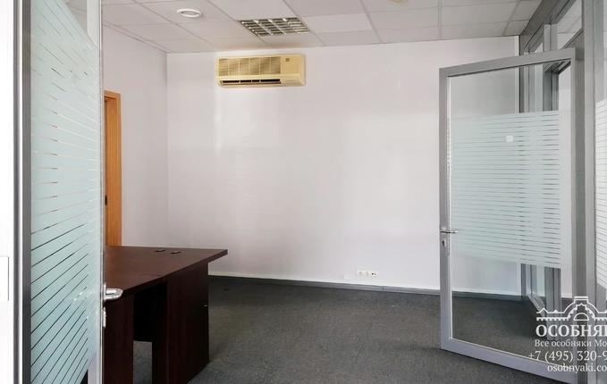 в Филипповском переулке, 8, площадь 2260 м