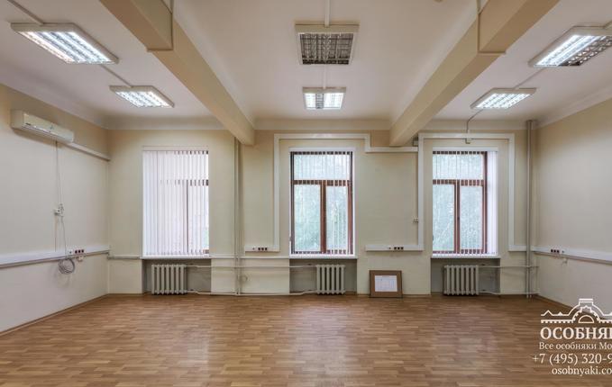 на Заречной улице, 9, площадь 4877 м