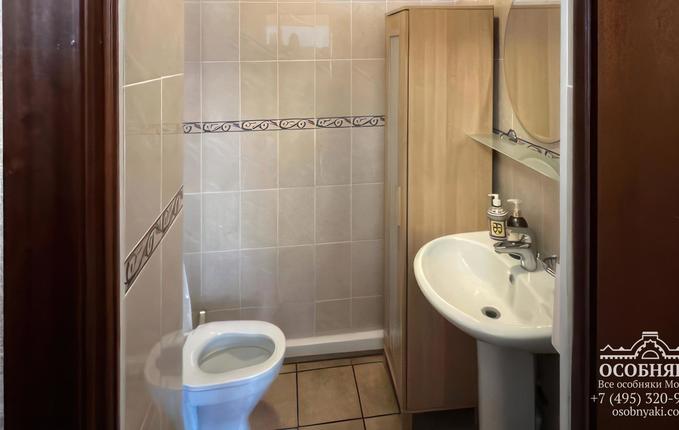 на улице Остоженка, 30, площадь 322 м