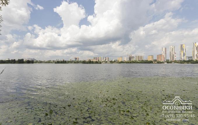 в коттеджном посёлке Береста, 129, площадь 2570 м