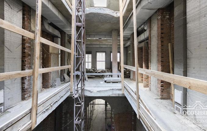 в коттеджном посёлке Береста, 129, площадь 2570 м