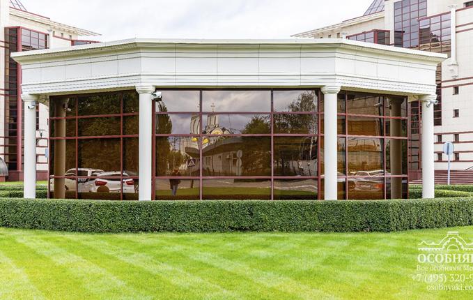 на Рублево-Успенском шоссе, 100, площадь 1731 м