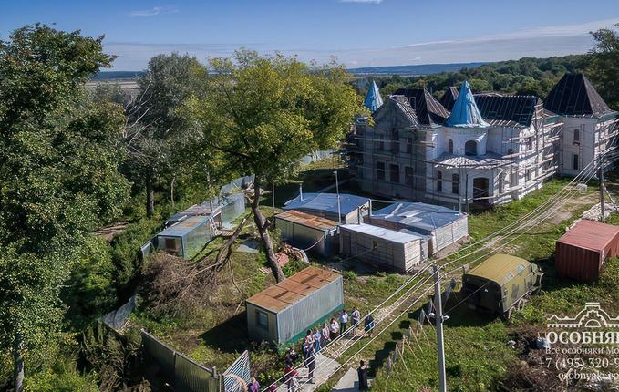 на Запрудной улице, 2/1, площадь 1010 м