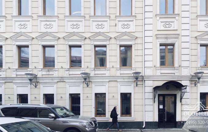 в Сретенском тупике, 2, площадь 2033 м