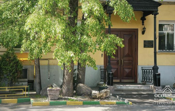 на улице Александра Солженицына, 29, площадь 1618 м