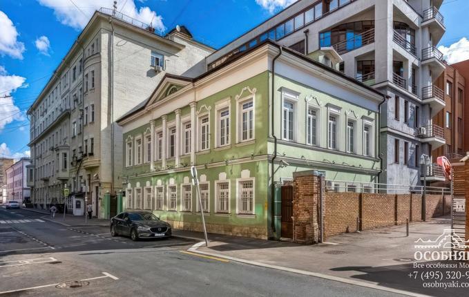 в Пестовском переулке, 10, площадь 2756 м