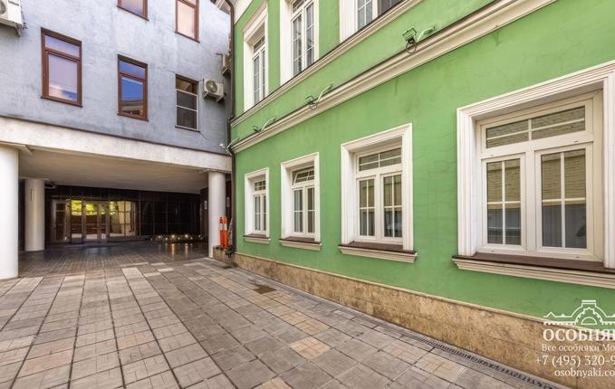 в Пестовском переулке, 10, площадь 2756 м