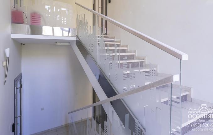 в Дегтярном переулке, 5, площадь 740 м