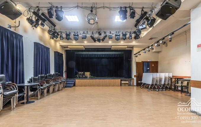 на Большой Никитской улице, 47, площадь 1493 м