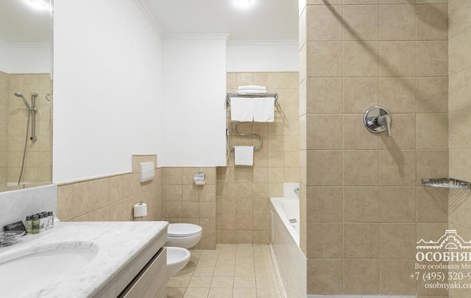 на Ярославской улице, 15, площадь 5395 м