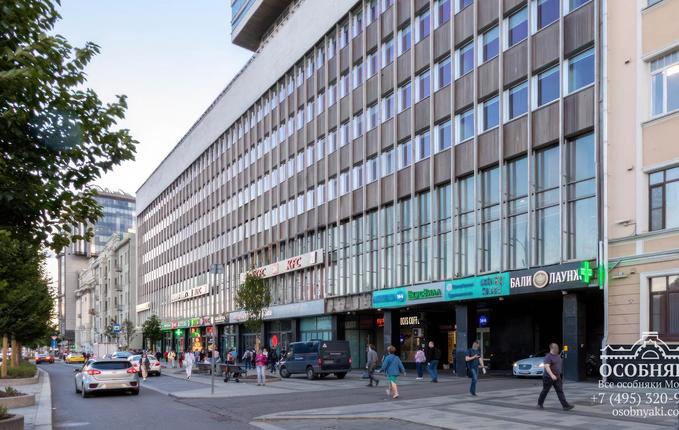 на Зубовском бульваре, 17, площадь 6276 м